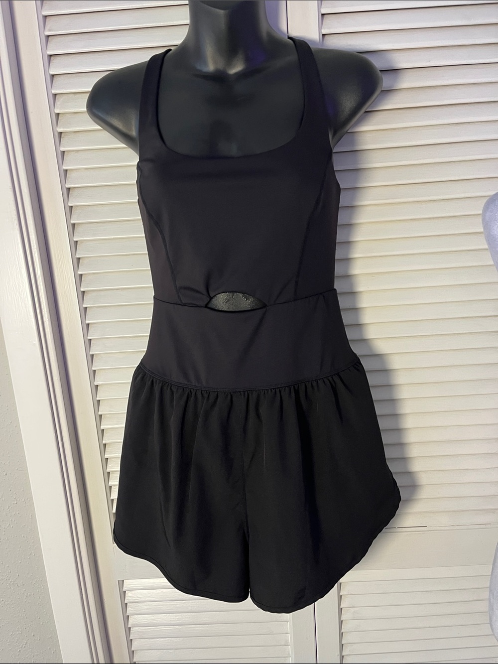 Black Sleeveless Cutout Romper Jumpsuit Sz S